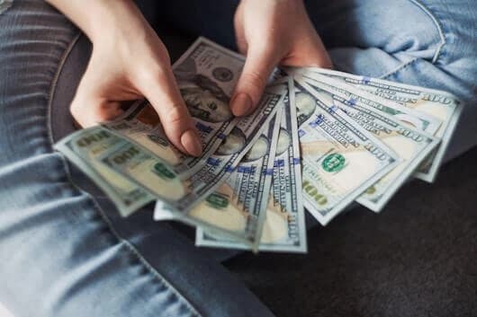 Financial Services AI Financial services AI - 30% higher CSAT scores